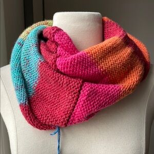 Th’Redhead handknit Colorful infinity Scarf